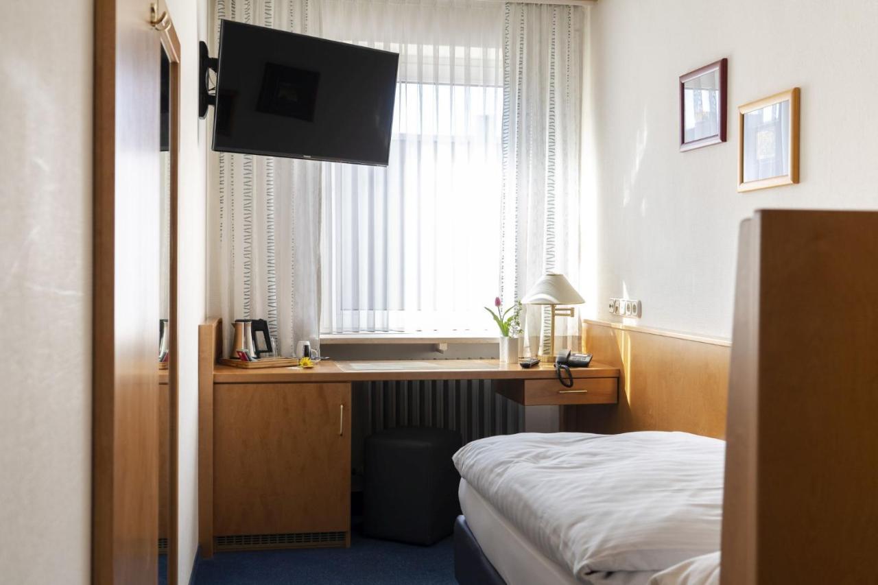 Hotel & Apartments Boehm Графенвёр Экстерьер фото