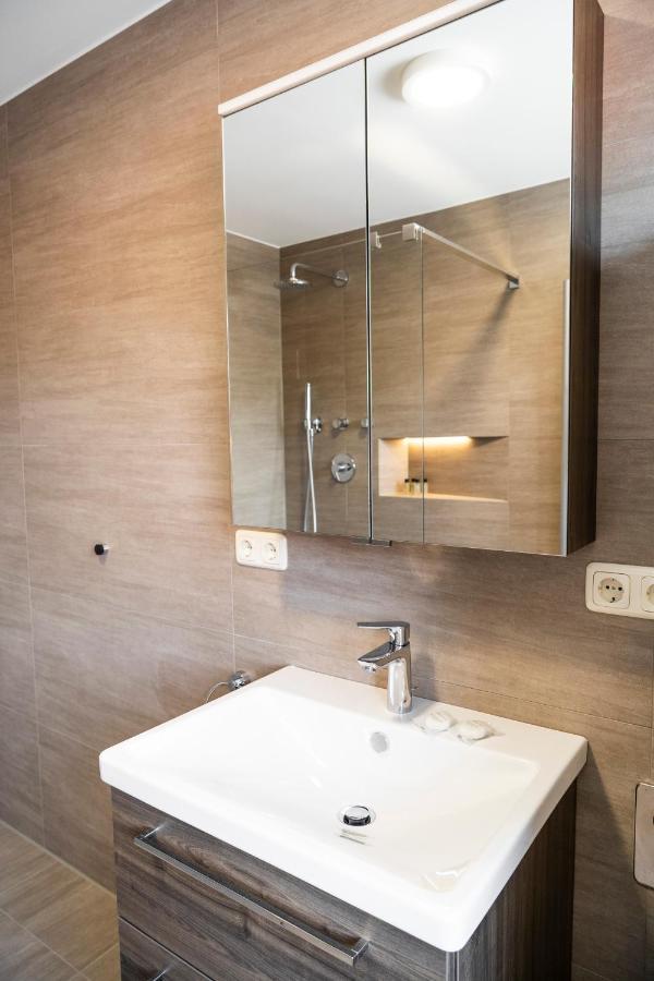 Hotel & Apartments Boehm Графенвёр Экстерьер фото