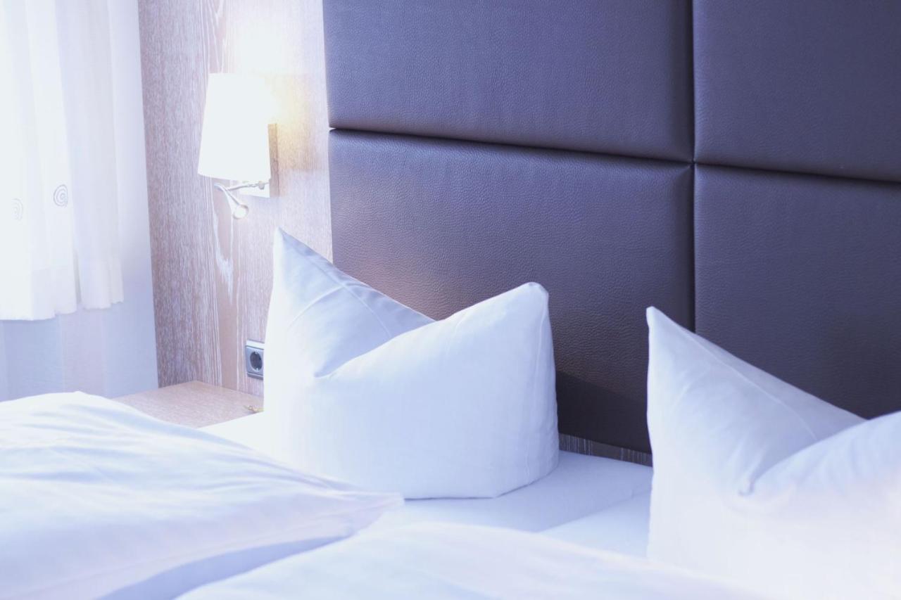 Hotel & Apartments Boehm Графенвёр Экстерьер фото