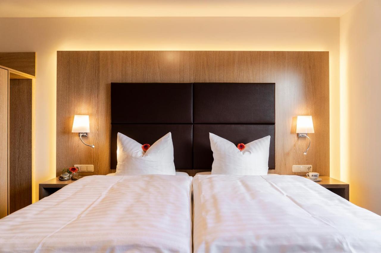 Hotel & Apartments Boehm Графенвёр Экстерьер фото